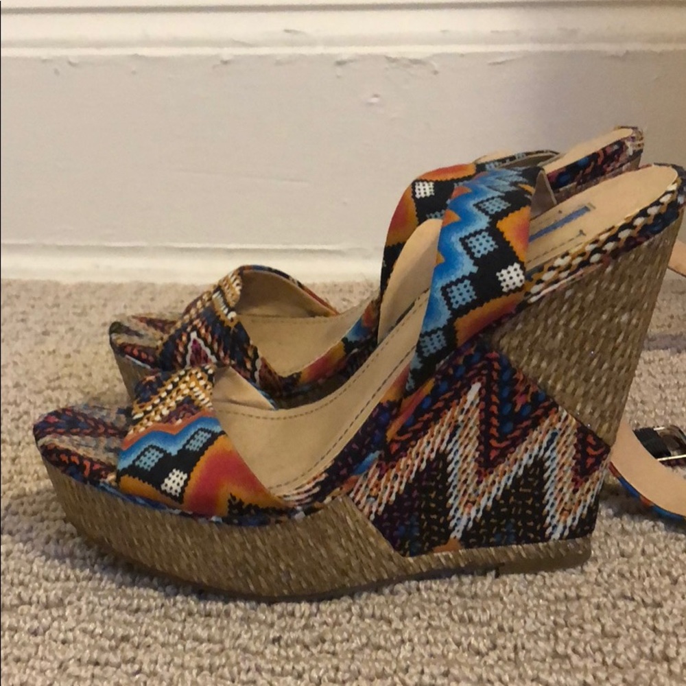 BCBG wedges